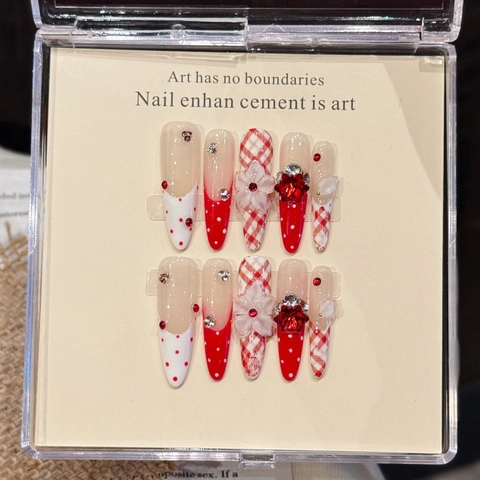Uñas Postizas Hechas a Mano a Cuadros Rojos y Blancos Stiletto Largo Con Flores 3D y Rhinestones para Mujer Set Uñas