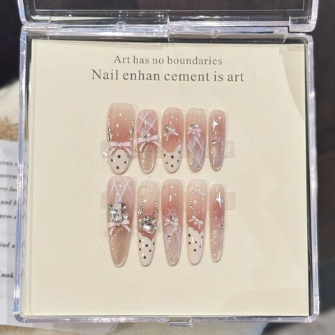 Handgefertigte Süße Französische Aufklebbare Nägel Mit 3D Schleife Strass Gepunktet Kariert Lange Mandel Luxus Maniküre