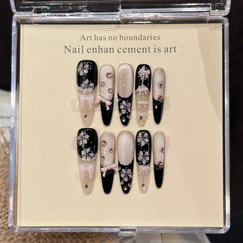 Uñas Postizas a Presión de Ojo de Gato Hechas a Mano Violeta Púrpura Largo Stiletto Con Lazo 3D Diamantes de Imitación Flor Decorativa