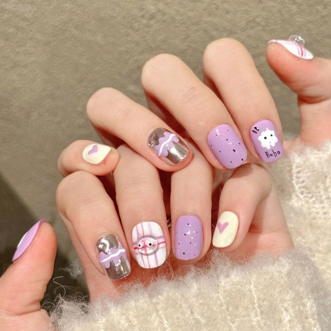 Uñas Postizas Hechas a Mano Corazón Púrpura Espejo Plateado Lazo Dulce Kawaii Gel Uñas Kit de Manicura para Mujer