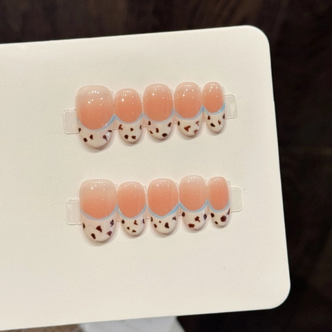 Unghie Finte da Incollare Francesi Rosa Nudo Leopardate Fatte a Mano Stelle Cuore Lucide Ovali Con Kit di Strumenti Adesivi