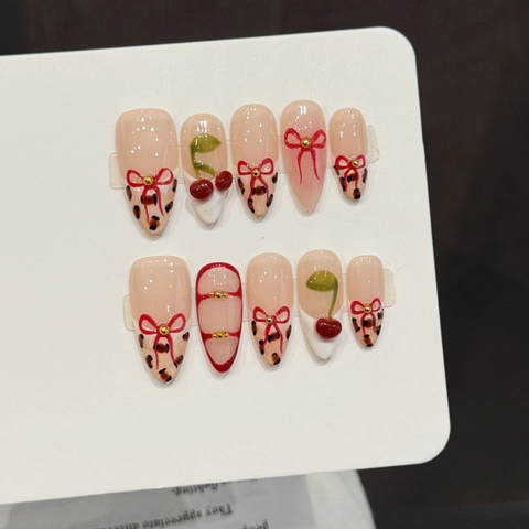 Unghie a Pressione Fatte a Mano Mandorla Dolce Ciliegia Fiocco Rosso Con Motivi Leopardati Kit Manicure 3D Decorativo da Donna