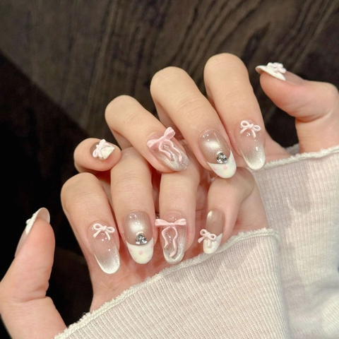Unghie Finte a Pressione Occhio di Gatto Sfumate Rosa Fatte a Mano Con Decorazione Fiocco e Strass per Donna Set Manicure