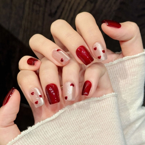 Unghie Finte Artigianali con Cuore Rosso Blocchi di Colore Forma Bara Corta Unghie Finte Riutilizzabili Donna Dolce Romantica