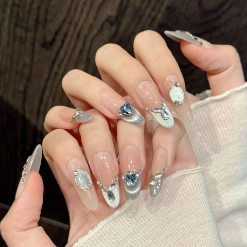 Uñas Postizas Hechas a Mano Ojo de Gato Azul Gris Con Diamantes Corazón Y Lazo Plata Ovalado Largo Lujo Para Mujer