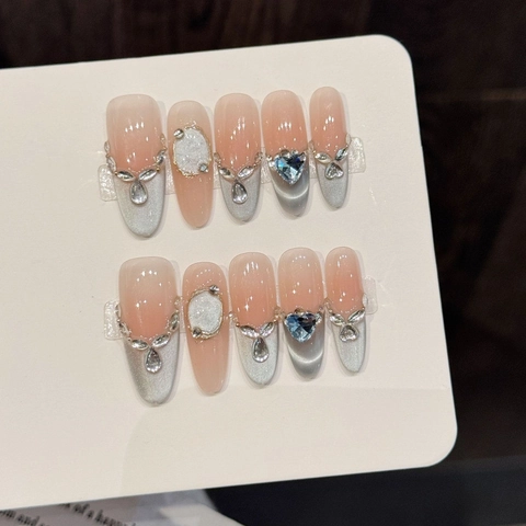 Uñas Postizas Hechas a Mano Ojo de Gato Azul Gris Con Diamantes Corazón Y Lazo Plata Ovalado Largo Lujo Para Mujer