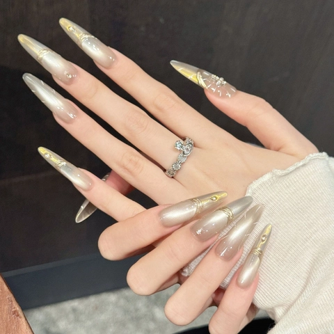 Handmade Stiletto Press On Nails Light Gold Gradient Cat Eye Effect With Rhinestone Cross Decor False Nails For Women