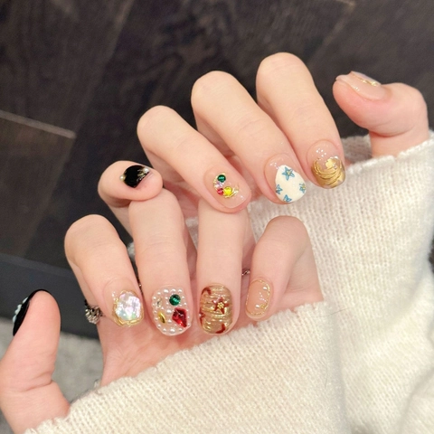 Unghie Finte Fatte a Mano Contrasto Rosa Nero Con Strass 3D Perla Artificial Luna Stella Motivo Floreale Vintage Lusso Manicure