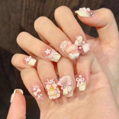 Carine Unghie a Pressione 3D con Fiocco e Stella Con Perla Artificiale Rosa Dolce Unghie Finte Artigianali Cartoon per Donna Ragazza Gioielli