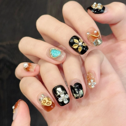Juego de Uñas Postizas Hechas a Mano Vintage Lujo 3D Flor de Oro Perla Artificial Strass Uñas Cuadradas con Pegamento