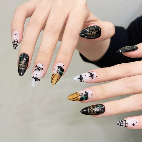 Unghie Finte Halloween Zucca Pipistrello Ragnatela Lunghe a Mandorla Lucide Glitterate Fatte a Mano per Donna Festa
