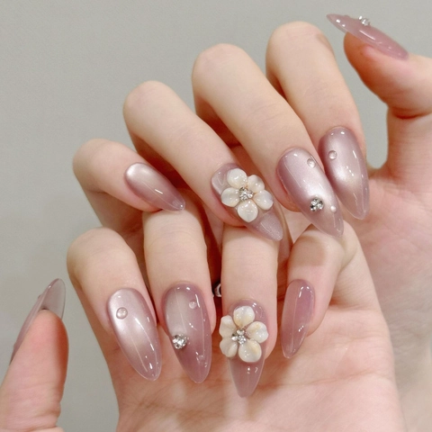 Unghie Finte Fatte a Mano Forma Mandorla Media Occhio di Gatto Fiore 3D Strass Ghiaccio Traslucido Viola Elegante per Donna