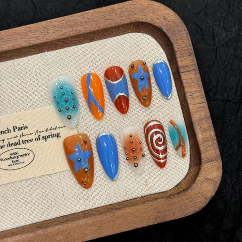 Cyberpunk Handgemaakte Multicolor Ster Werveling Press On Nagels Metaalachtig 3D Kralen Amandel Falsche Nagels Vrouwen Feest