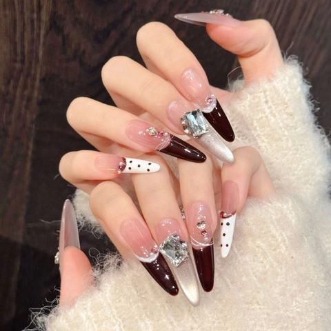 Handgemaakte Wijnrood Franse Plaknagers Met Strass Parel Stippen Kattenoog Lange Stiletto Herbruikbare Kunstnagels Voor Vrouwen