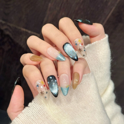 Luxus Handgefertigte Kunstnägel Cat Eye Sternenmuster Lange Mandelform Strass Falsche Nägel Für Damen Party Schmuck