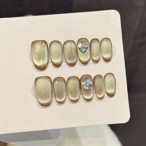 Handmade Champagne Gold Cat Eye Press On Nails Heart Rhinestone Exquisite Caramel Amber Oval Glossy Fake Nails For Women