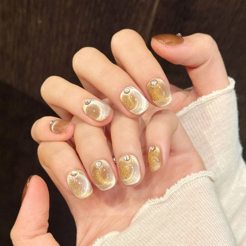 Handmade Cat Eye Press On Nails Champagne Gold Magnetic Short Square Round Nails With Rhinestone Artificial Nail Art For Women
