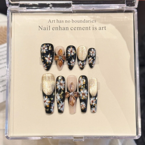 Handmade Retro Gold Floral Press On Nails Black Gold Coffin Almond High End Hand Painted Embossed Cat Eye Fake Nails For Women
