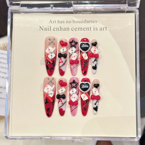 Uñas Postizas 3D As de Espadas Hechas a Mano Stiletto Corazones Rojo Negro Blanco Halloween San Valentín Joyería Mujer