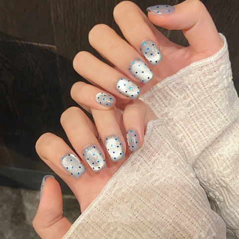 Unghie Finte Occhio di Gatto Blu Chiaro Fatte a Mano Cielo Stellato Corte Quadrate Rotonde Con Pois Blu Scuro Manicure