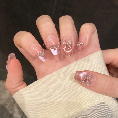 Handmade Press On Nails Pink Cat Eye Gradient Butterfly Rhinestone Short Coffin Oval Shaped False Nails For Women Daily Wear