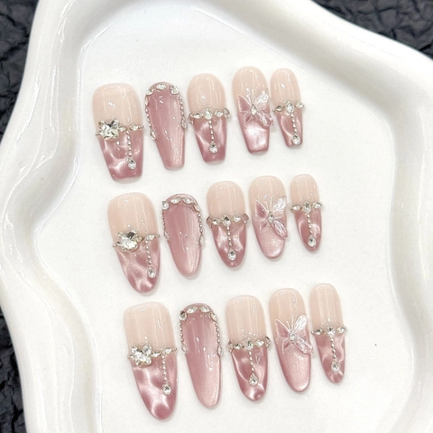 Unghie Finte Fatte a Mano Rosa Occhio di Gatto Con Farfalla Strass Perla Artificiale 3D Scintillanti Set da Donna
