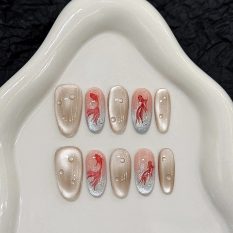 Unghie Finte da Incollare Fatte a Mano Lunghe Occhio di Gatto Stile Cinese Motivo Koi Pesce Rosso 3D Gocce d'Acqua Donna