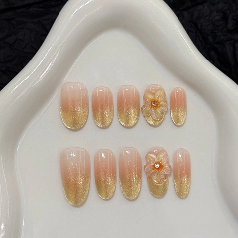Handgefertigte 3D Blume Katzenauge Press On Nails Gold Glitzer Verlauf Nude Elegante Künstliche Nägel Für Damen Party Hochzeit