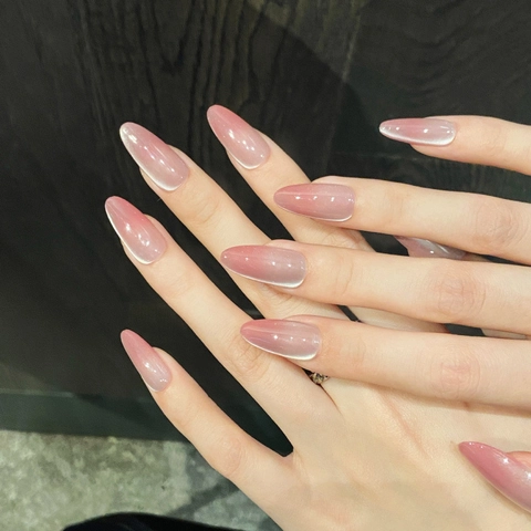 Uñas Postizas Hechas a Mano Ojo de Gato Degradas Color Ciruela Forma Almendra Fototerapia Manicura Reutilizables para Mujer