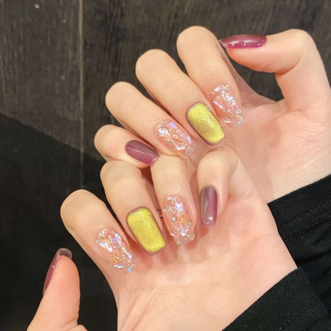 Handmade Press On Nails Grape Purple Cat Eye Design With Iridescent Shell Fragments Short Square Round Fake Nails For Women Daily Manicure