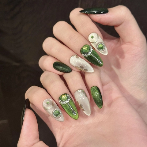 Uñas Postizas Hechas a Mano Verde Esmeralda Ojo de Gato Con Diamantes De Imitación Perla Artificial Lujo Francés Almendra