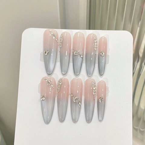 Handmade Sea Blue Gradient Cat Eye Press On Nails With Rhinestone Artificial Pearl Decor Long Ballerina Fake Nails For Women
