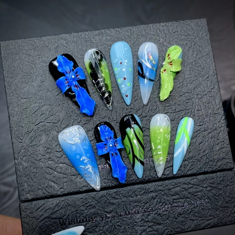 Handmade 3D Relief Blue Flower Press On Nails Stiletto Luxury Gradient Artistic Green Leaf Artificial Nails For Women