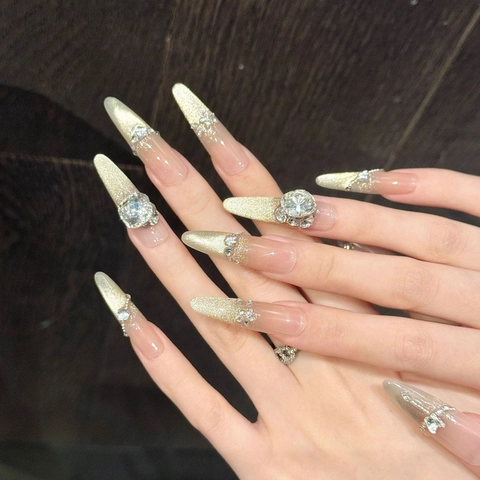 Handgefertigte Champagner Gold Katzenauge Nägel Zum Aufdrücken Farbverlauf Lange Stiletto Kunstnägel Mit Strass Zirkonia Damen