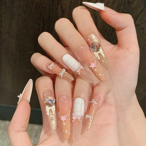 Handgefertigt Süß Rosa Schleife Künstliche Fingernägel Lange Mandelform Mit Strass Künstliche Perlen Weiß Kariert Luxus Nägel Damen