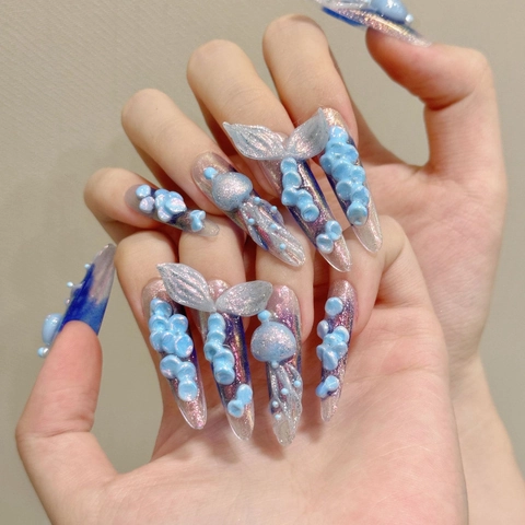Handgefertigte 3D Qualle Meerjungfrau Press On Nägel Aurora Blau Violetter Farbverlauf Lange Stiletto Künstliche Nägel Traumhafter Ozean DIY Maniküre
