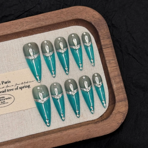 Handmade Cyberpunk Mechanical Style Press On Nails Long Stiletto Gradient Teal Blue Grey Rhinestone Luxury False Nails