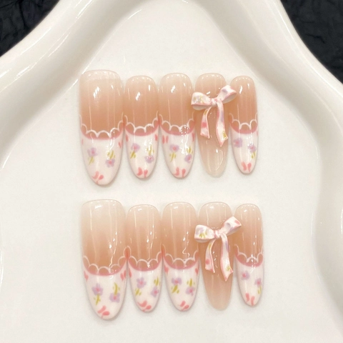 Uñas Postizas Hechas a Mano Estilo Blush Francés Dulce Patrón Floral Con Lazo 3D Forma Almendra Degradado Rosa Para Mujeres