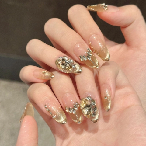 Handmade Press On Nails Champagne Gold Cat Eye With Rhinestones Luxurious Oval False Nails Set For Women Party Manicure