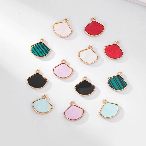 Vintage Luxurious Alloy Fan Shape Drip Oil Pendants With Gold Plated Edges For DIY Necklace Earring Making Women Jewelry Charms