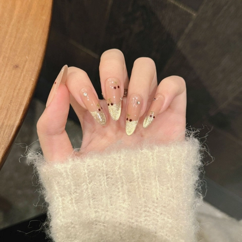 Uñas Postizas a Presión Hechas a Mano Degradado Francés Oro Patrón Cereza Roja Strass Almendra Coffin Para Mujer