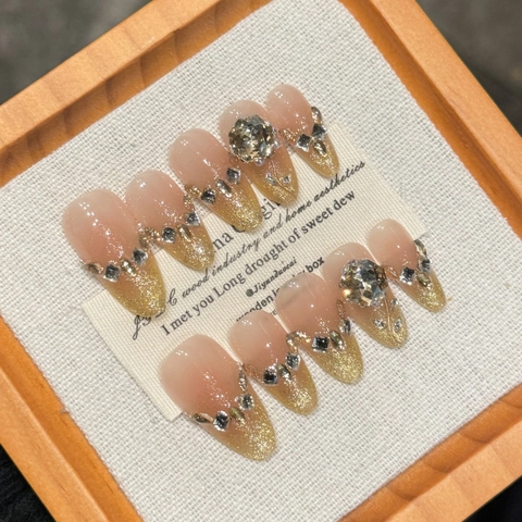 Handgefertigte Champagner Rose Strass Künstliche Fingernägel Farbverlauf Glitzer Mandel Falsche Nägel Luxus Maniküre Damen