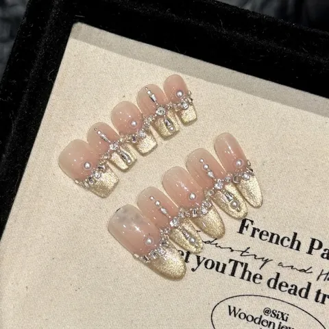 Handmade Press-on Nails With Cat Eye Artificial Pearl Decor Nude Pink Gold False Nails For Women Party Wedding