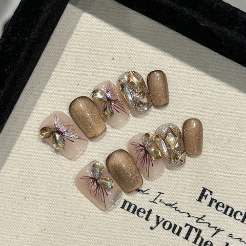 Herfst Vlinder Handgemaakte Press-on Nagels Kattenoog Goud Nude Gradiënt Strass Elegante Kunstnagels Voor Dames