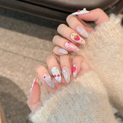 Handgefertigte 3D Frucht Nagelsticker Süße Erdbeere Kirsche Y2K Lange Stiletto Falsche Nägel Mit Strass Schleife Herz Dekor