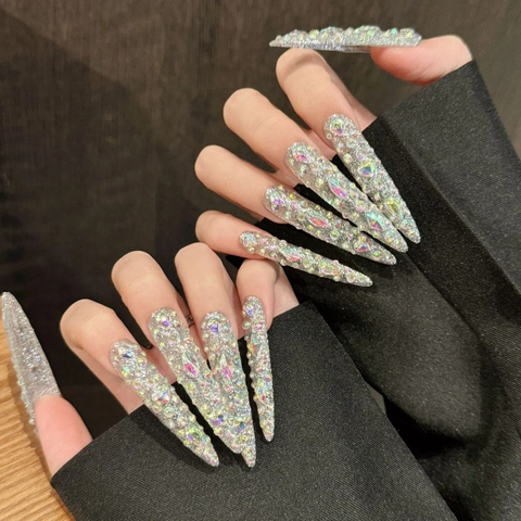 Πολυτελή Τεχνητά Νύχια Extra Long Stiletto Χειροποίητα Ασημί Γκλίτερ Με Στρας Κρύσταλλο AB για Γυναίκες Πάρτι