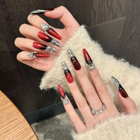 Uñas Postizas Hechas a Mano Degradado Rojo Negro Ojo de Gato Estilete Largo Con Diamantes de Imitación para Mujer Fiesta