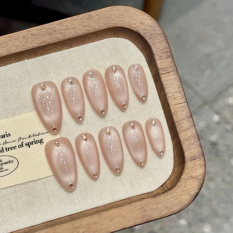 Uñas Postizas a Presión Color Champán Nude Efecto Ojo de Gato Forma Almendra Larga Con Diamantes de Imitación Mujer