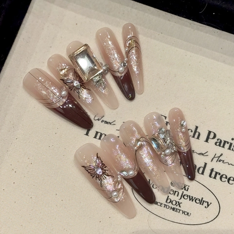 Handmade French Press On Nails With Butterfly Artificial Pearl Rhinestone Maillard Blush Brown Almond Shape Artificial Nails For Women