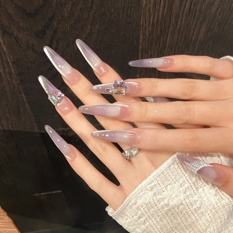 Uñas Postizas Hechas a Mano Degradado Morado Taro Ojo de Gato Mariposa Strass Stiletto Extra Largas para Mujer